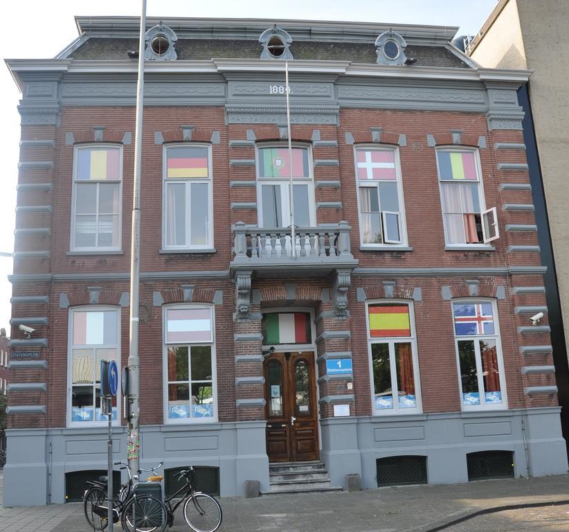 Breda Hostel / Youth Hostel Extérieur photo