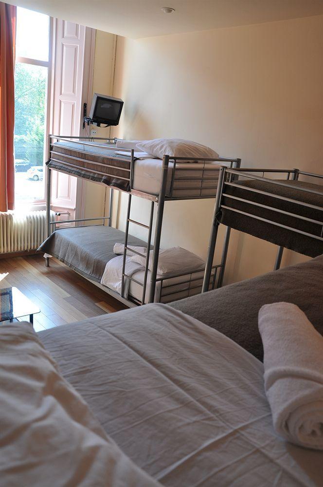 Breda Hostel / Youth Hostel Extérieur photo