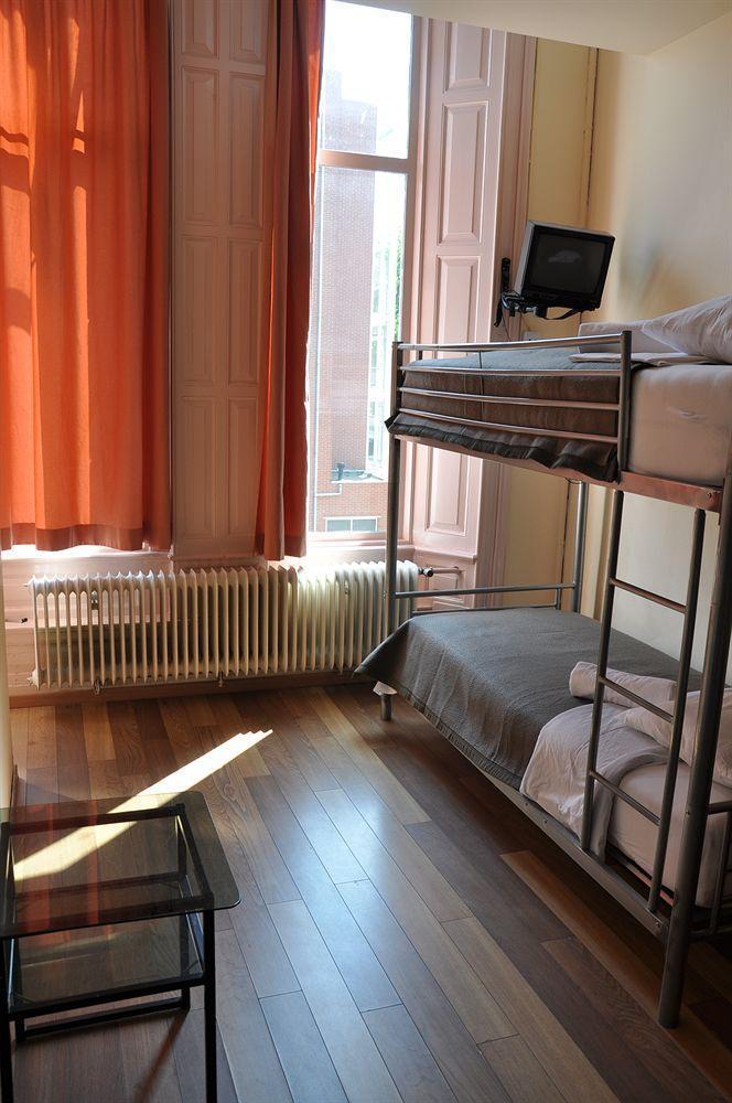 Breda Hostel / Youth Hostel Extérieur photo