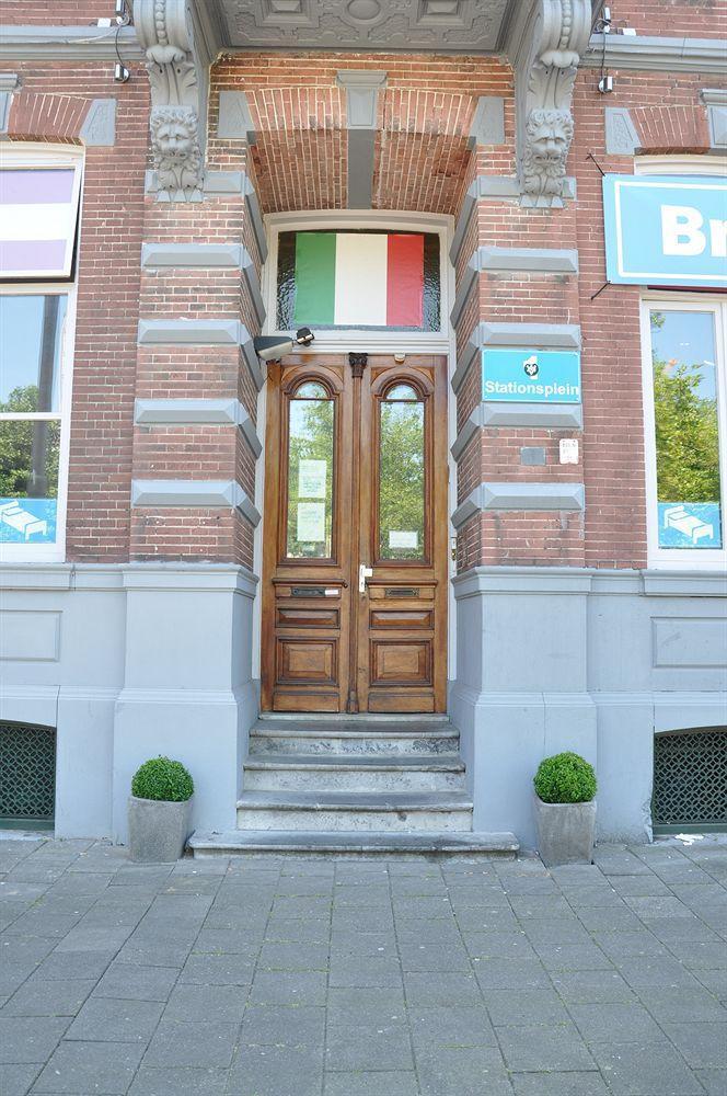 Breda Hostel / Youth Hostel Extérieur photo