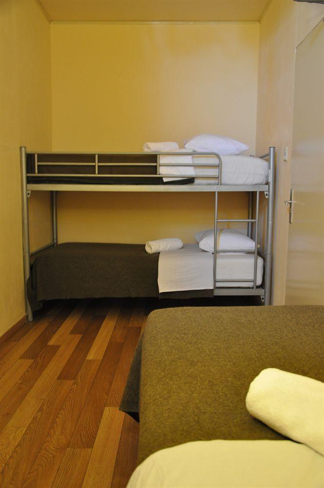 Breda Hostel / Youth Hostel Extérieur photo