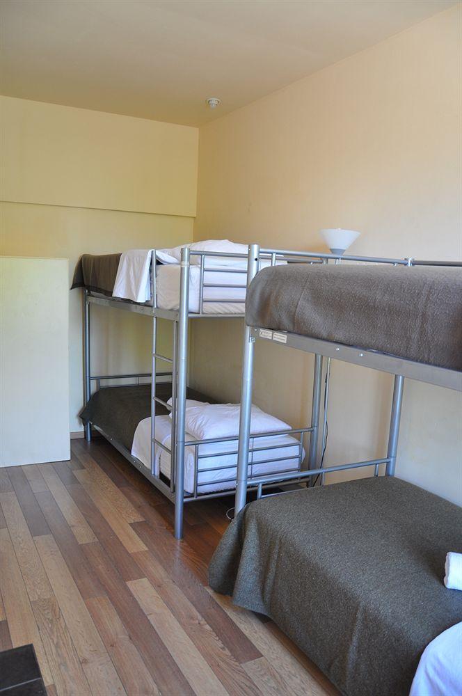 Breda Hostel / Youth Hostel Extérieur photo